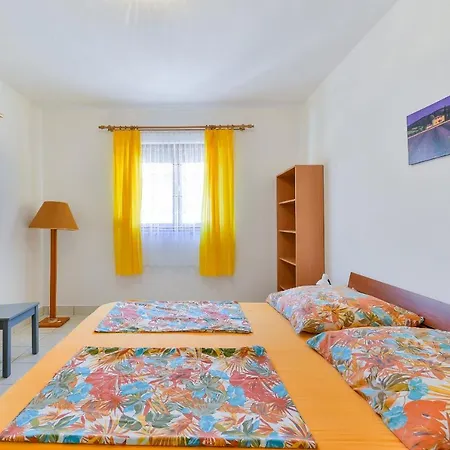 Gogoljak Apartment Vir