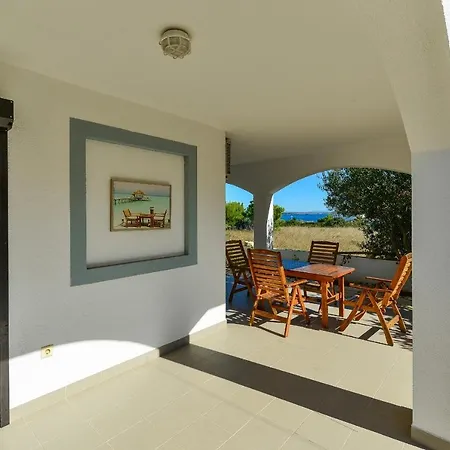 Gogoljak Apartment Vir