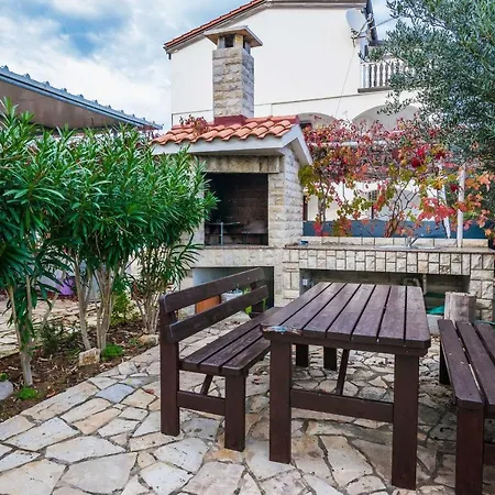 Gogoljak Apartment *